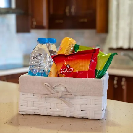 Feriehus Casa Harmonia Traditional Stone House, Escape To Silence Soul And Serenity In Nature With 2 Bedrooms, Fireplace And Mountain Breeze *