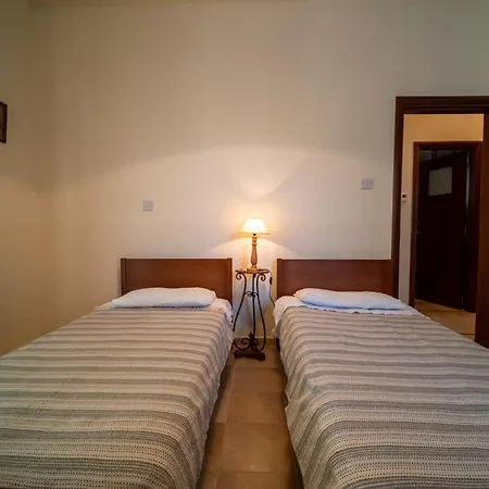 Casa Harmonia Traditional Stone House, Escape To Silence Soul And Serenity In Nature With 2 Bedrooms, Fireplace And Mountain Breeze Feriehus