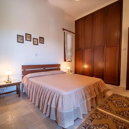 펜션 Casa Harmonia Traditional Stone House, Escape To Silence Soul And Serenity In Nature With 2 Bedrooms, Fireplace And Mountain Breeze