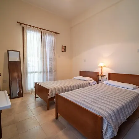 Casa Harmonia Traditional Stone House, Escape To Silence Soul And Serenity In Nature With 2 Bedrooms, Fireplace And Mountain Breeze