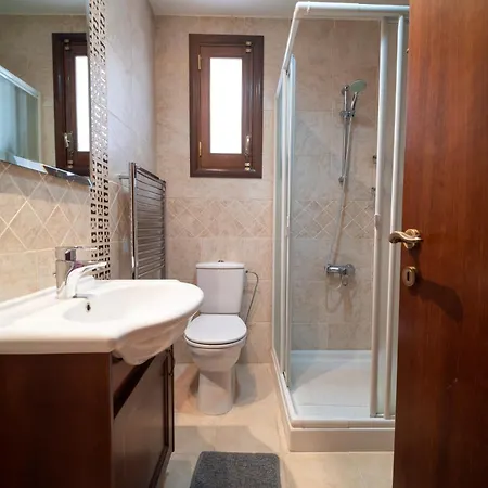 Feriehus Casa Harmonia Traditional Stone House, Escape To Silence Soul And Serenity In Nature With 2 Bedrooms, Fireplace And Mountain Breeze Mandria (Limassol)
