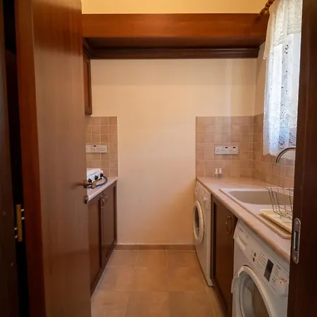 Casa Harmonia Traditional Stone House, Escape To Silence Soul And Serenity In Nature With 2 Bedrooms, Fireplace And Mountain Breeze *