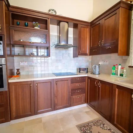 펜션 Casa Harmonia Traditional Stone House, Escape To Silence Soul And Serenity In Nature With 2 Bedrooms, Fireplace And Mountain Breeze