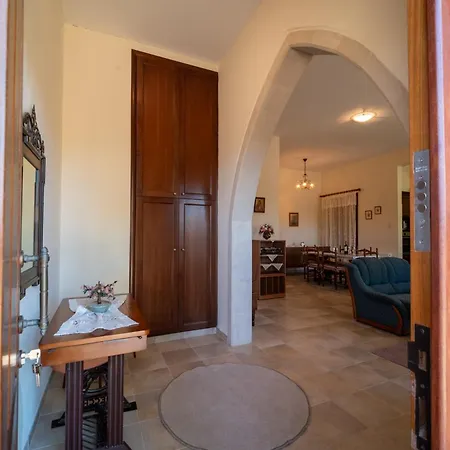 Casa Harmonia Traditional Stone House, Escape To Silence Soul And Serenity In Nature With 2 Bedrooms, Fireplace And Mountain Breeze Mandria (Limassol)