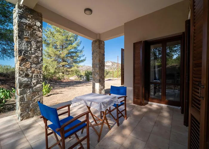 Casa Harmonia Traditional Stone House, Escape To Silence Soul And Serenity In Nature With 2 Bedrooms, Fireplace And Mountain Breeze Mandria (Limassol)