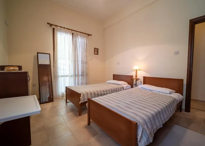 Casa Harmonia Traditional Stone House, Escape To Silence Soul And Serenity In Nature With 2 Bedrooms, Fireplace And Mountain Breeze