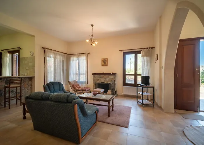 Casa Harmonia Traditional Stone House, Escape To Silence Soul And Serenity In Nature With 2 Bedrooms, Fireplace And Mountain Breeze Mandria (Limassol)