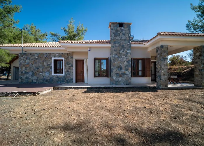 Casa Harmonia Traditional Stone House, Escape To Silence Soul And Serenity In Nature With 2 Bedrooms, Fireplace And Mountain Breeze 別荘 *